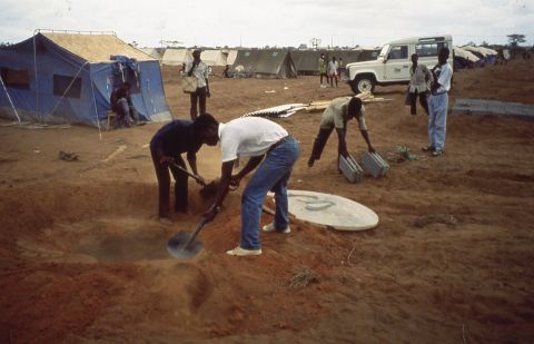 Refugees from Caxito were relocated to Luanda as part of this program. 