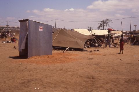 Refugees from Caxito were relocated to Luanda as part of this program. 