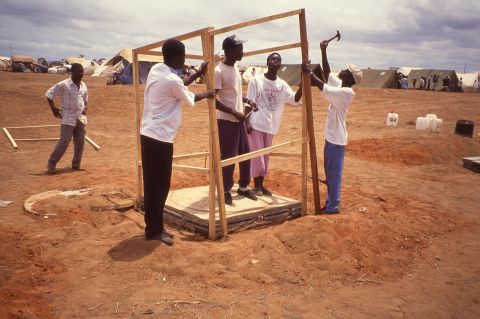 Refugees from Caxito were relocated to Luanda as part of this program. 
