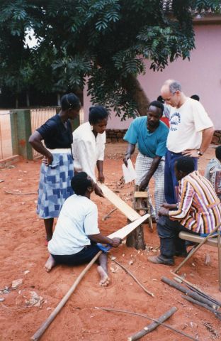 Workshop for building mobility aids for handicapped individuals. 
Workshop for building mobility aids for disabled individuals; run in partnership with the Angola Secretariat of State for Social Affairs (SEAS).